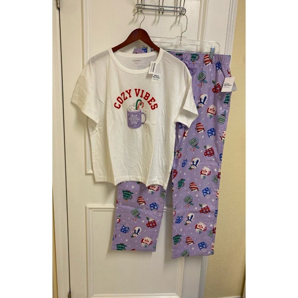 Old Navy Christmas Holiday Winter Flannel Pajama Set Size Large (12-14)
